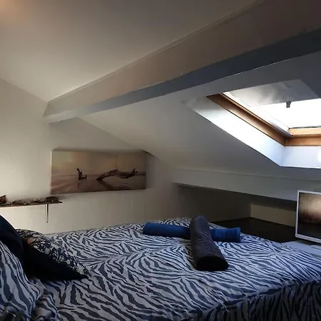 Duplexe De 1 A 4 Privees Dans Maison