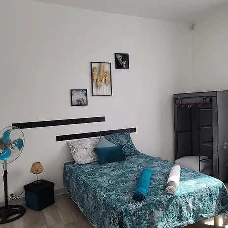 Duplexe De 1 A 4 Privees Dans Maison شقة