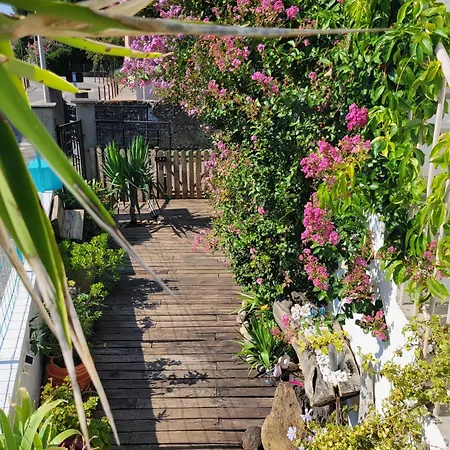 Duplexe De 1 A 4 Privees Dans Maison *
